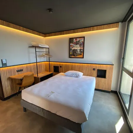 Hotel Ferrand Centre 3*